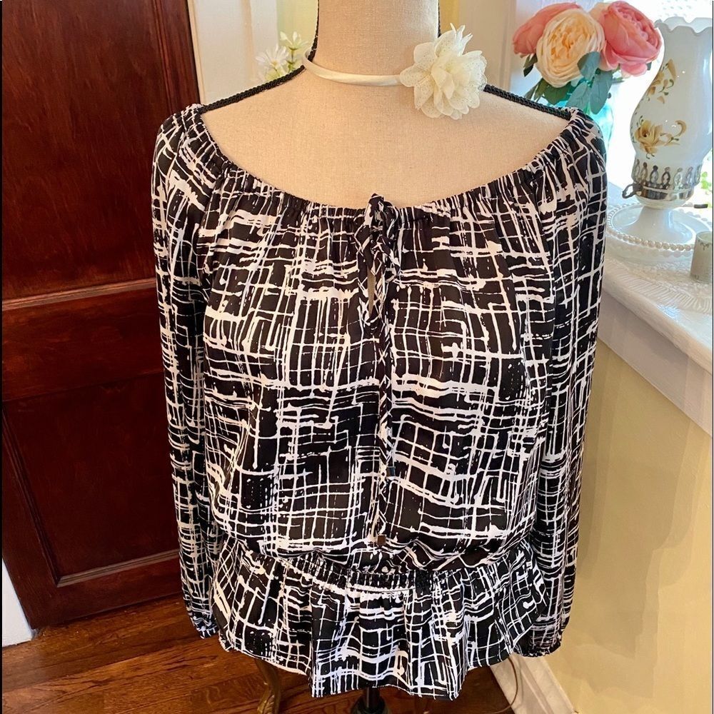 Michael Kors Sz M Silky Off Shoulder Top LN!
